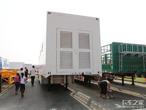 这是医疗挂车吗？不过就是忽悠人的空壳子罢了