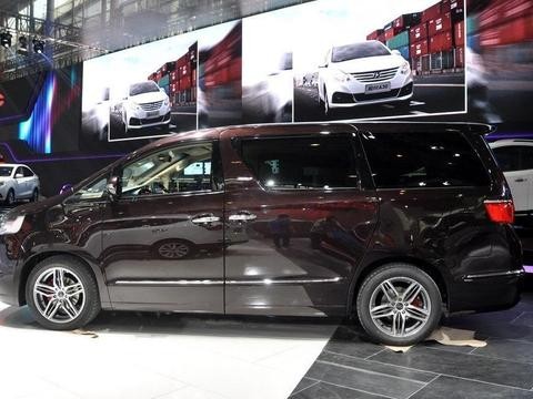 比五菱宏光高档, 比GL8便宜, 霸气“大嘴”秒杀奥迪