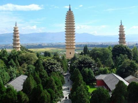 10大最美自驾游目的地，美到哭！去了可能就不想回来了