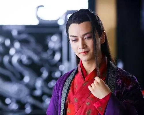 陈晓扮女装,一个太美太仙,一个辣眼睛!