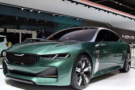 不道德绑架，起亚这款溜背轿跑，卖18万还后驱，真不输阿特兹！