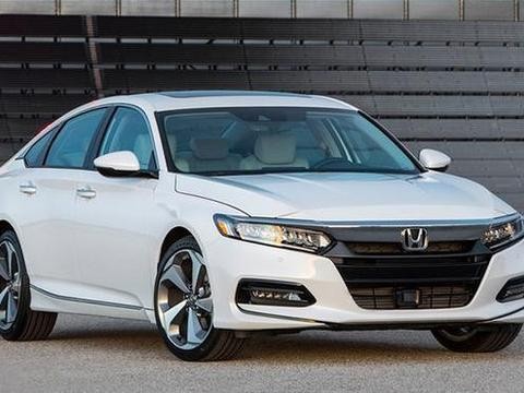 中级车新标杆！比君威更帅，还有无敌10AT