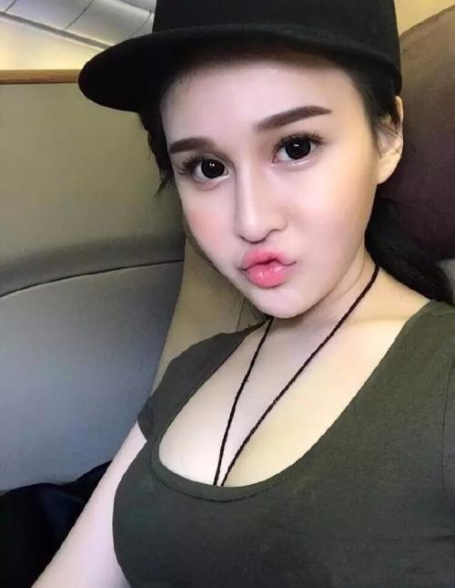 赵本山女儿泳照曝光，身材丰满被网友调侃是名副其实的“球”姐！(组图) - 4