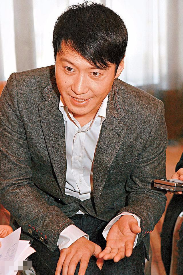 四大天王黎明参加《蒙面唱将》, 被指太拉低身价