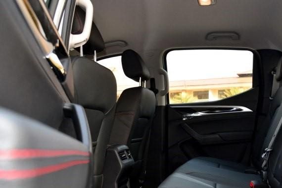 配置高，售价10万出头的皮卡也能玩出猛禽的感觉！