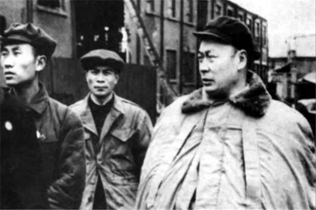 这位大汉奸坏事做尽 投诚后被陈毅点名枪毙 为何最后还被平反？