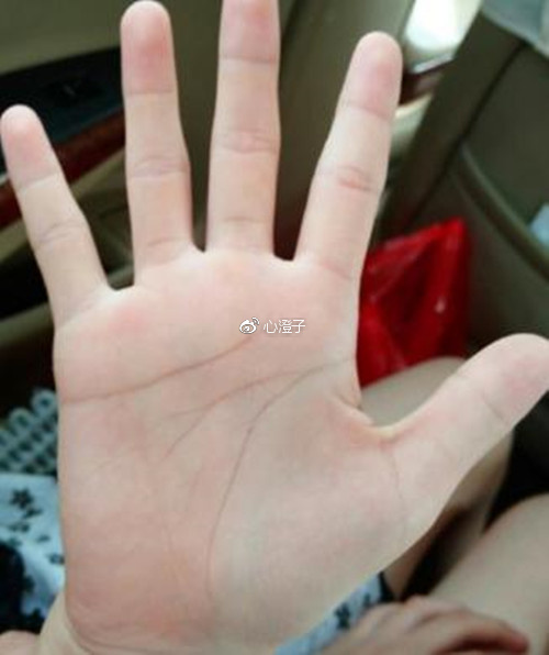 女人"此处"越小,命就越好,福气越好,注定是好命女人的手相