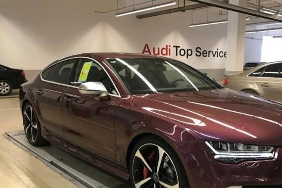 奥迪4S店RS7现车 卡西斯紫 日光橙 纳多灰 天云灰 圣邦蓝 现车车