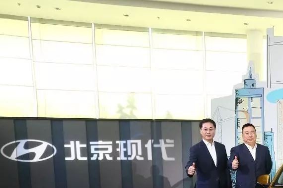 900万辆之后市场看我的！ 瑞纳，只需五万块智能网联汽车带回家