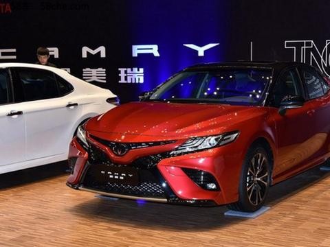 国产丰田凯美瑞全新曝光，与海外车型保持一致