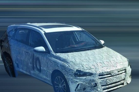 全新悦动两厢车型最新谍照 非常的使用