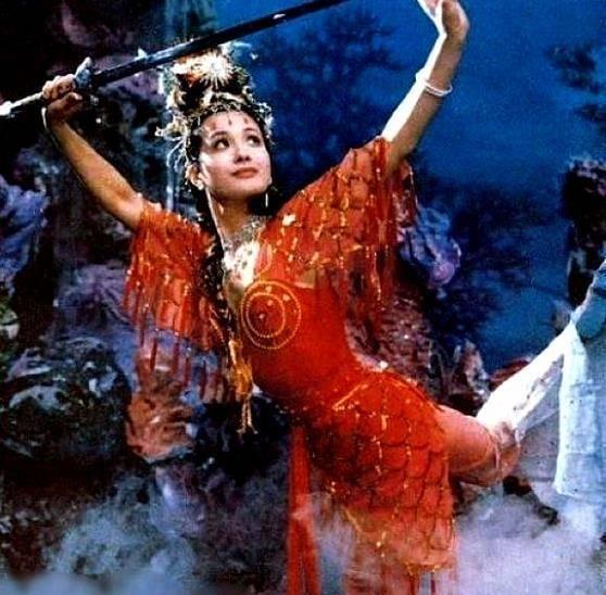 老版西游记中万圣龙女后成商界女强人年过半百仍很漂亮