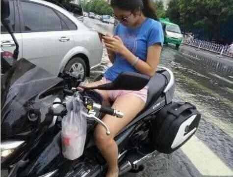 为什么开车都特别讨厌骑电动车的?