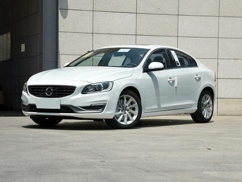 这款沃尔沃直接降6万，20万豪车买啥迈腾