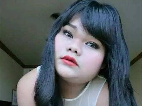 她是新一代女神，容貌比凤姐美，今携男友开豪车出行，十分养眼！