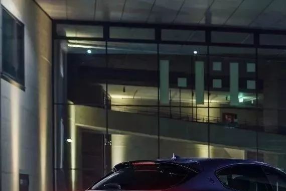 SUV图集 | 魔改之后的玛莎拉蒂，增加了成吨的下压力