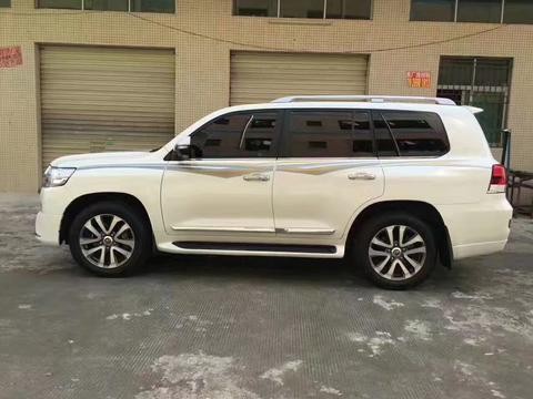 60万买下丰田酷路泽4600VX-S，他带着全家人十一自驾游！