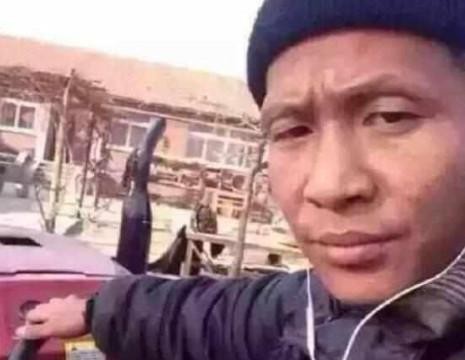 从拖拉机到百万豪车，宋小宝成名后换了多少车？