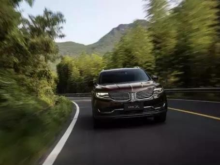 最火的不只《中国有嘻哈》还有它！