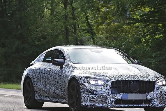 明年3月发布 AMG GT Concept量产版谍照