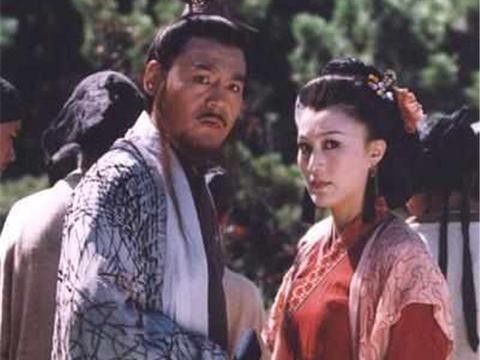 国家一级演员，离婚后净身出户，今坐拥豪车豪宅，儿子还不拼爹！