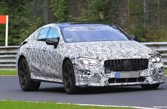 梅赛德斯-AMG GT四门版最快明年3月亮相