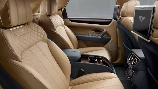 说宾利性价比低的人,肯定不懂“顶豪”的真谛!