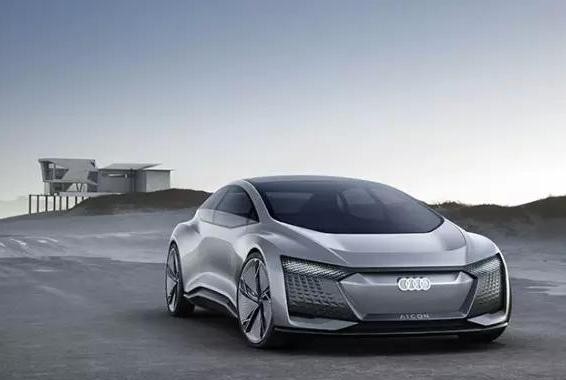 奥迪这款车不玩灯，但让所有品牌都慌了