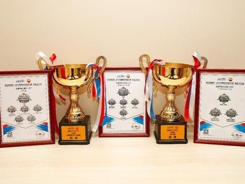 你看到的是奖杯，我看到的是长安背后所付出的努力！