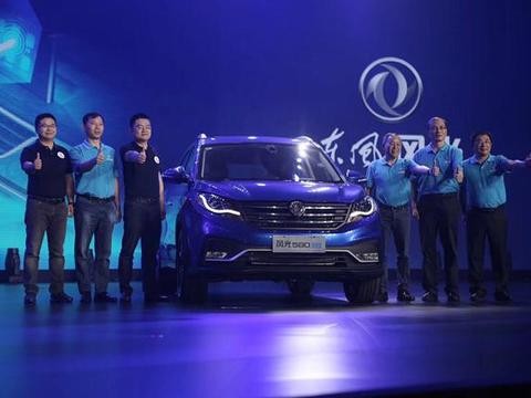 加配不加价！不到8万就能买到这么多黑科技，荣威RX5颤抖了