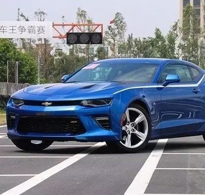 它是美式肌肉的代表车型，40万跑车买它好看还能泡妹！