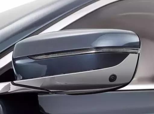 别被摄像头忽悠了！传统内外后视镜仍是主流，只不过……
