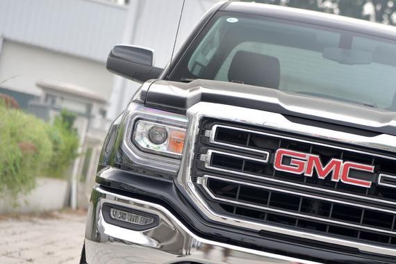 美国拉粪农用车 到中国却成为豪华皮卡！国人真是人傻钱多？