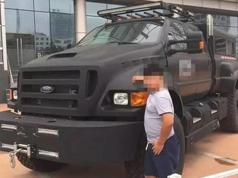 小伙子300万提车福特猛禽，但是风头一过，他的噩梦就开始了！