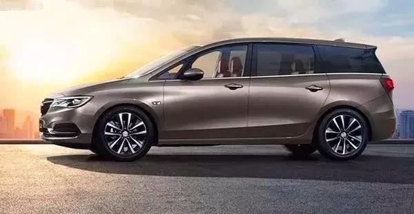 颜值输比亚迪送MAX 比吉利7座MPV三万 6座超豪华车