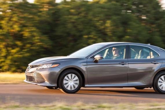 第八代凯美瑞and第十代雅阁，“遇强更强”还是“强者恒强”？