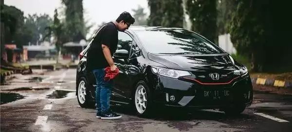 听我的买这个车,转手还能赚两倍的钱