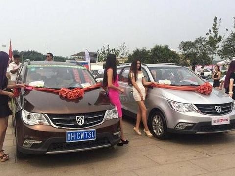 兄弟三个满堂红月销6.8万台，旋钮换挡秒爆飞度，车友就图个好用