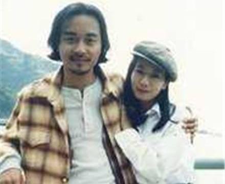 她是张国荣唯一爱过的女人，当年抑郁过，今58岁开豪车活成这样！