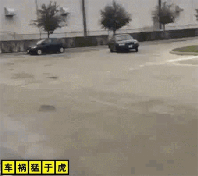 他骑摩托车闯红灯被撞飞 孩子重摔昏迷!