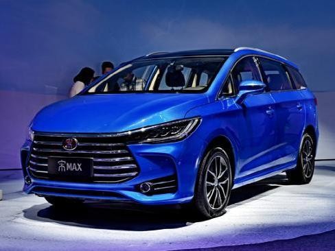 比亚迪造最美国产MPV，宋MAX竟然只要8万，奥迪设计师确实厉害