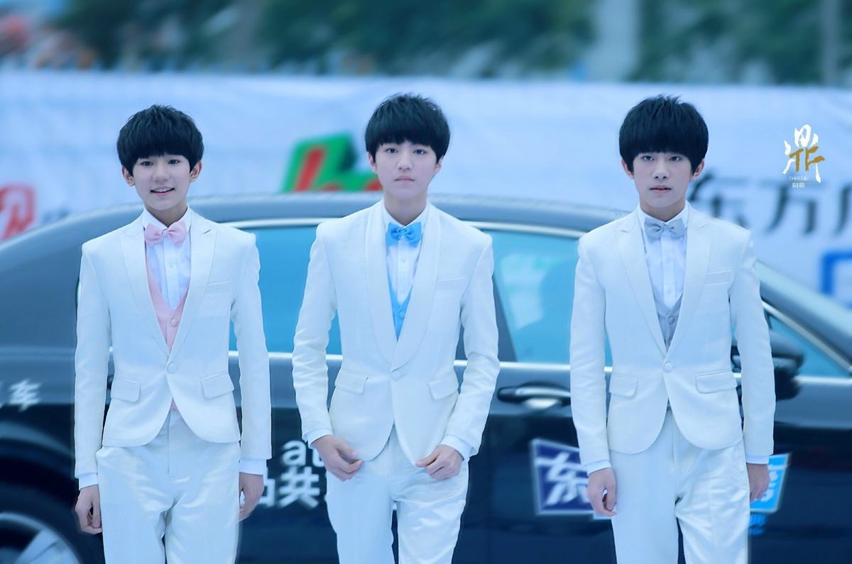 tfboys成员王源自曝假唱,网友表示:有颜值就够了!