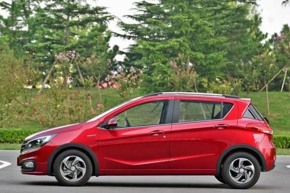 宝骏310新车型上市,5万元买自动挡，堪称性价比之王！