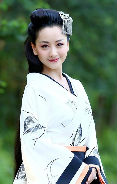 长相极为古典的十大女星,刘亦菲最多只能排第二,第一太绝!