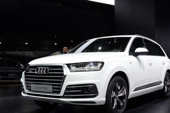 买奥迪Q7不知道这些等于上当！爆降25万，但是要会挑版本