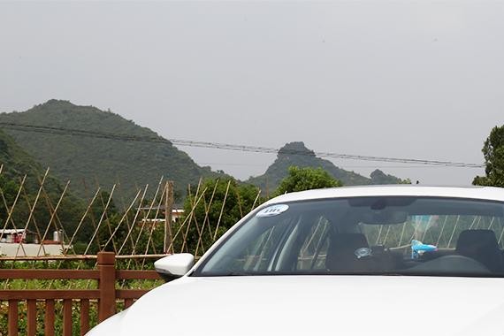 加料降价！大众这台10万级1.2T车子很省油还好开