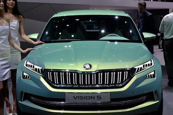 德系全新6座SUV，车内配备6块液晶大屏，油耗不到2L，途观继承者