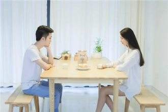 婚姻