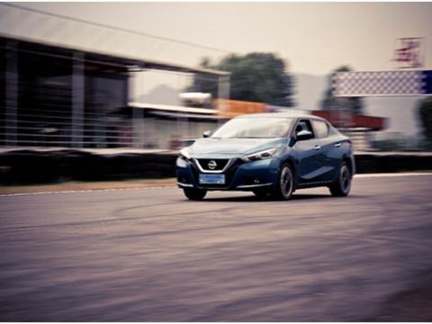 不要以为长得像赛车就费油，蓝鸟颠覆你的认知