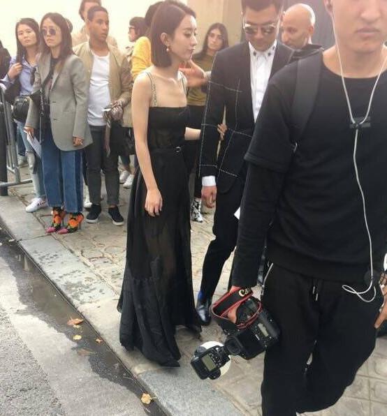 能经得住路人，外媒和央视三大镜头考验，想必也只有赵丽颖了！